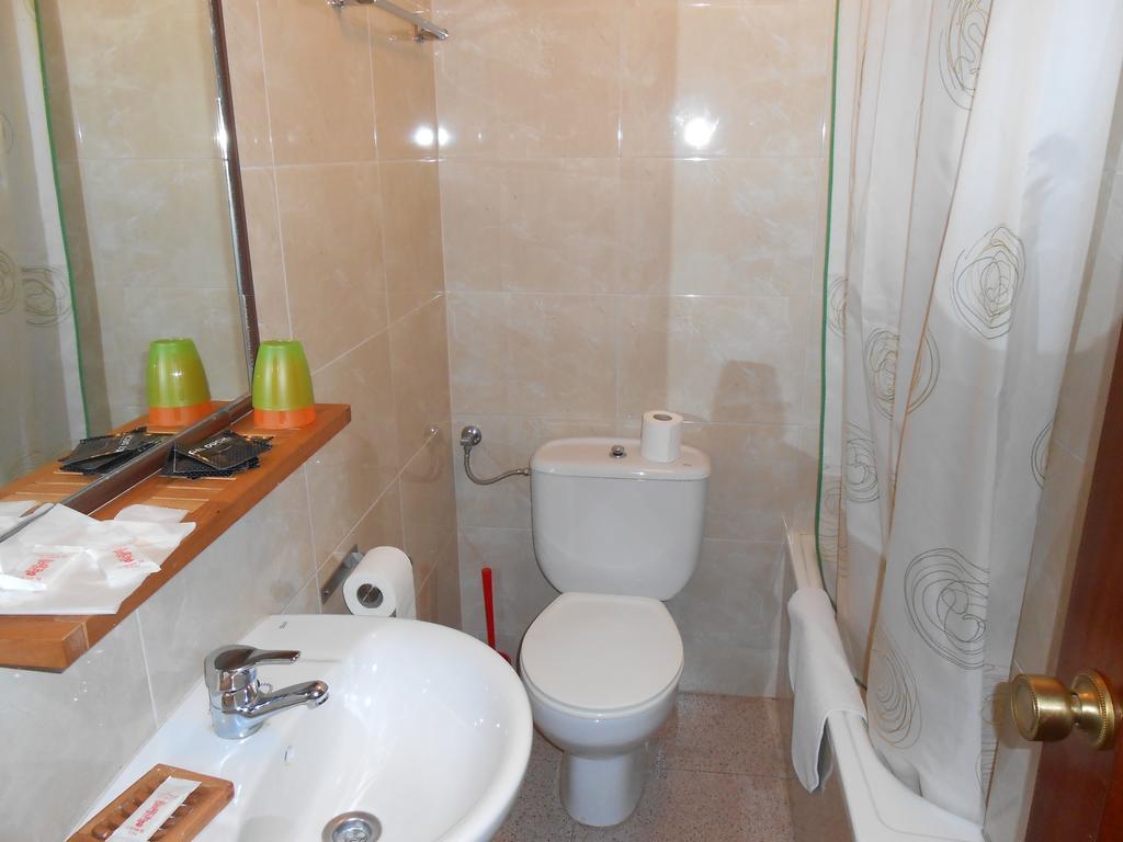 Hostal Restaurante El Abuelo Trobajo Del Camino 客房 照片