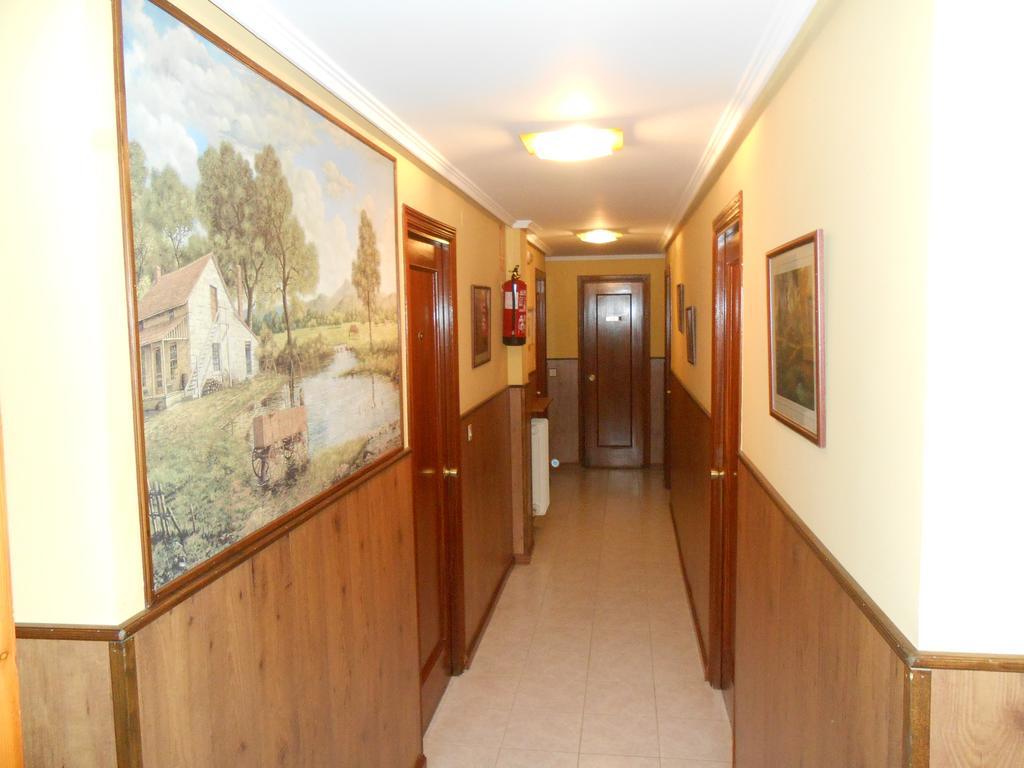 Hostal Restaurante El Abuelo Trobajo Del Camino 外观 照片