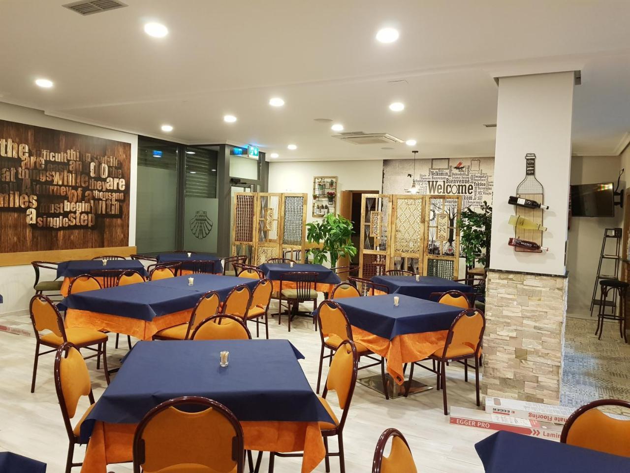 Hostal Restaurante El Abuelo Trobajo Del Camino 外观 照片