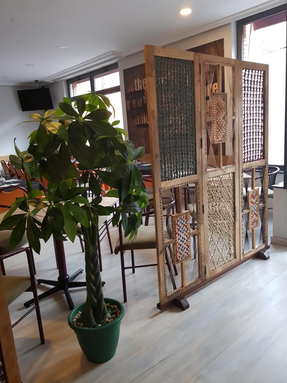 Hostal Restaurante El Abuelo Trobajo Del Camino 外观 照片