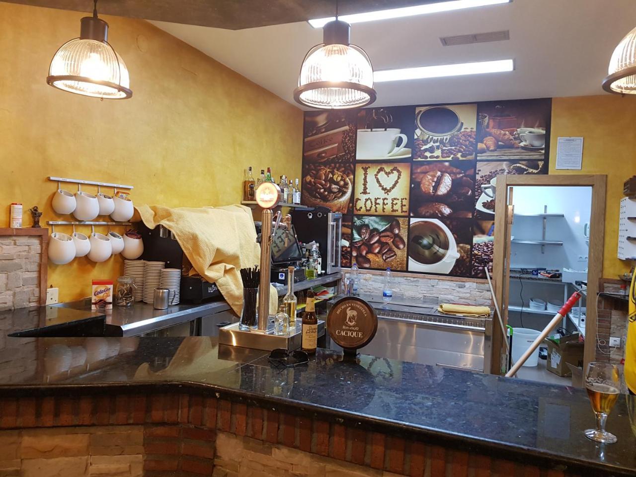 Hostal Restaurante El Abuelo Trobajo Del Camino 外观 照片