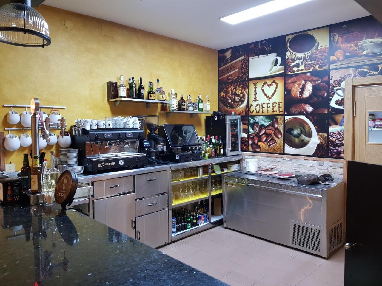 Hostal Restaurante El Abuelo Trobajo Del Camino 外观 照片